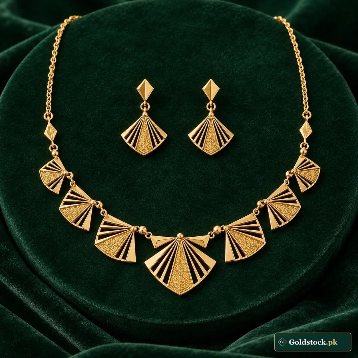 Zariya Geometric Gold Set showcase product photograph