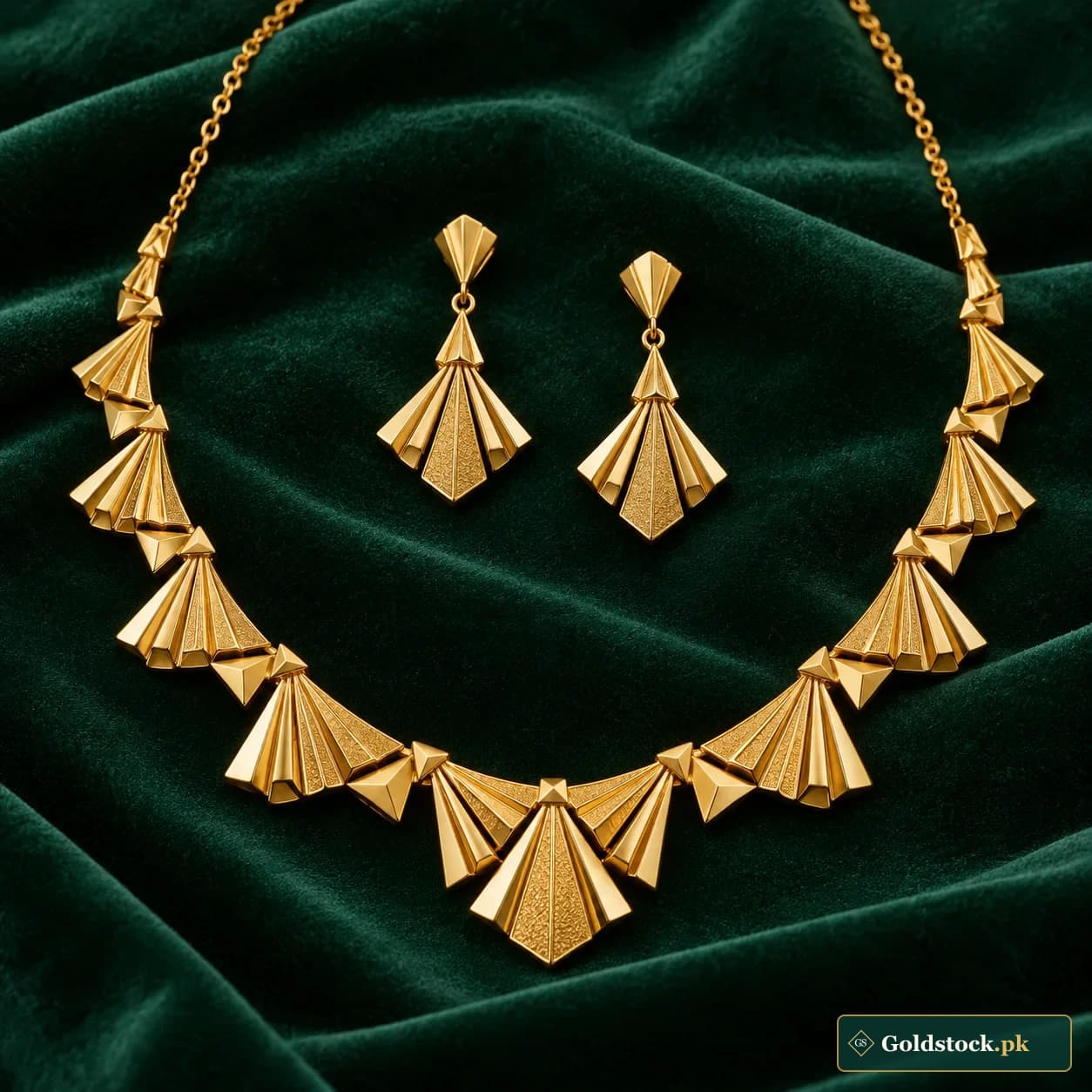 Sunehri Geometric Gold Set product photograph