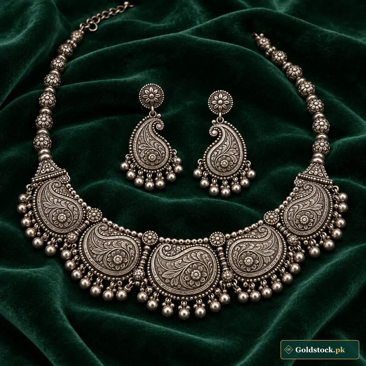 Aabroo Oxidised Silver Set product photograph